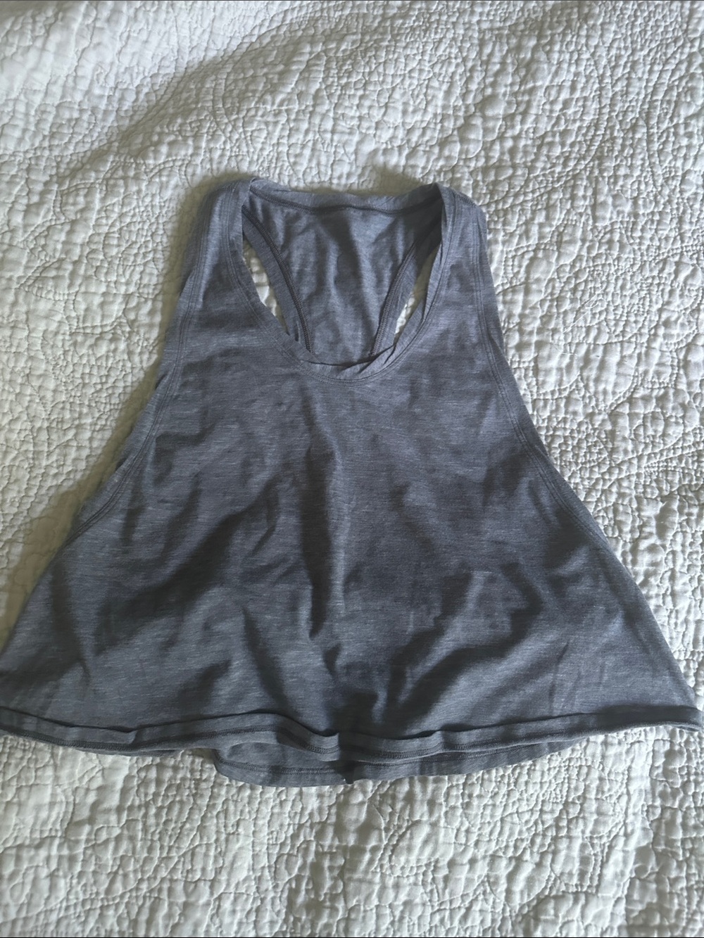 Lululemon Women’s Gray Racerback Cropped Tank Top.